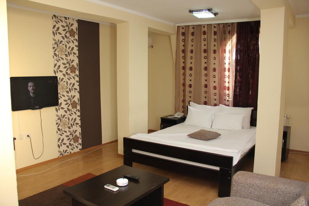 Garni Hotel Rile Men Nis Room photo