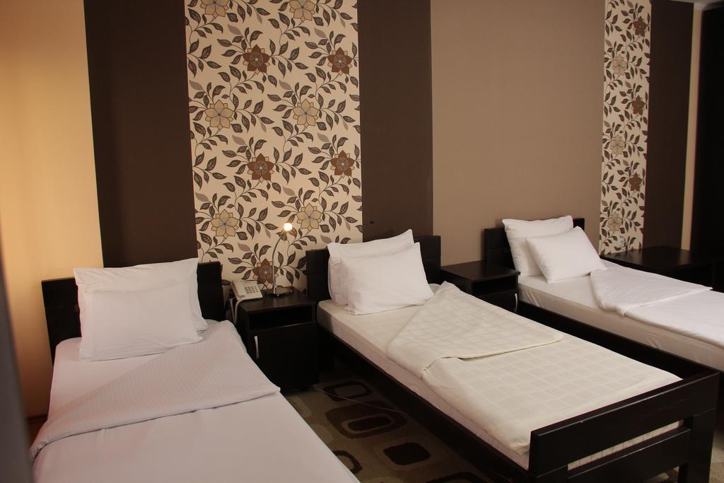 Garni Hotel Rile Men Nis Room photo