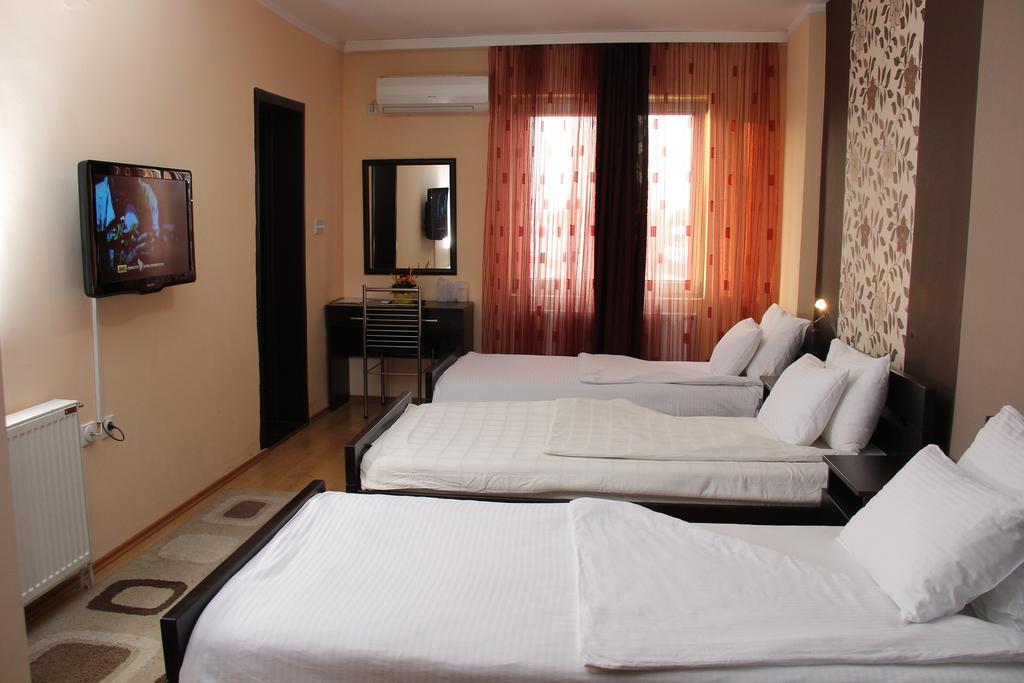 Garni Hotel Rile Men Nis Room photo