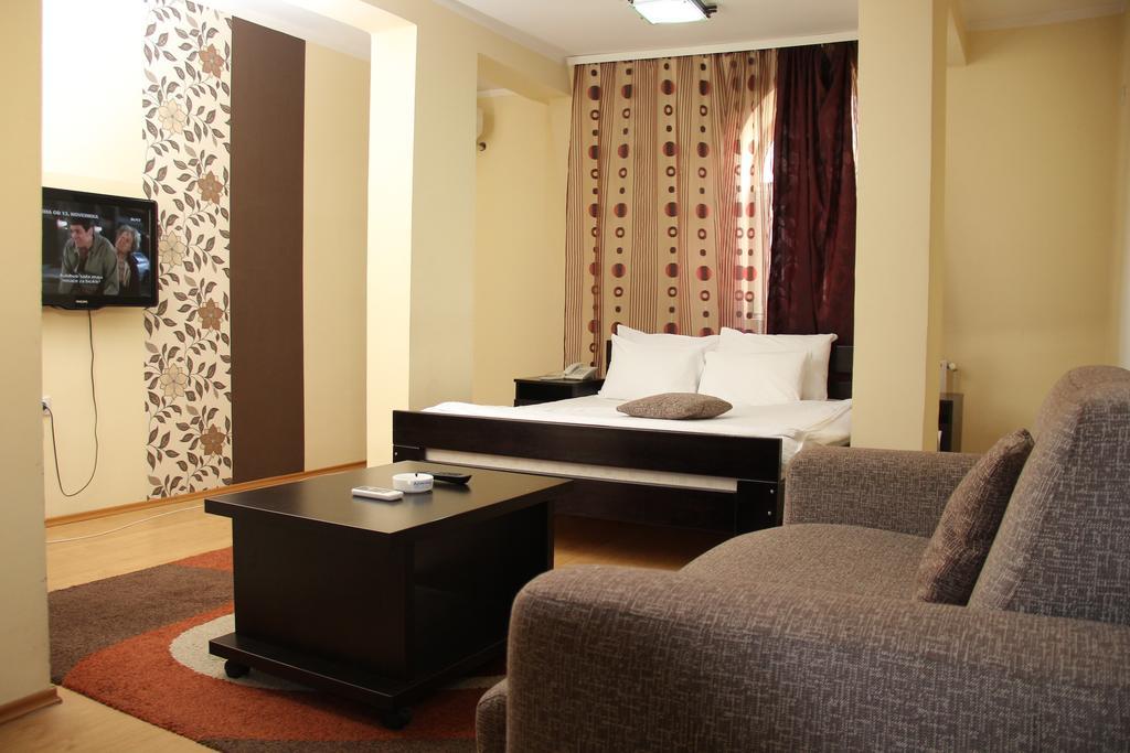 Garni Hotel Rile Men Nis Room photo